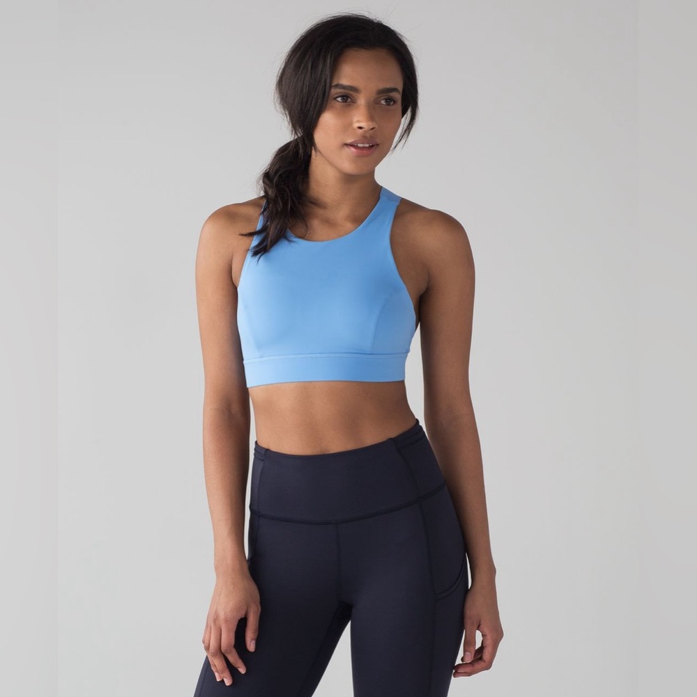 Lululemon Fast & Free Bra (Nulux) in Aero Blue Size 4